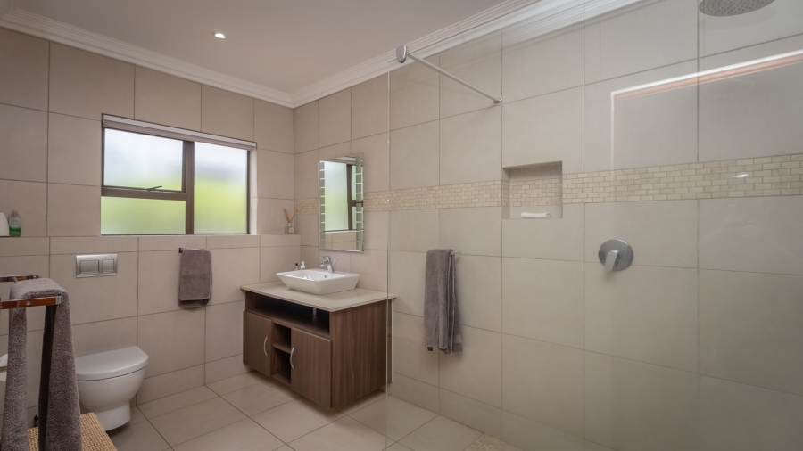 3 Bedroom Property for Sale in The Coves North West